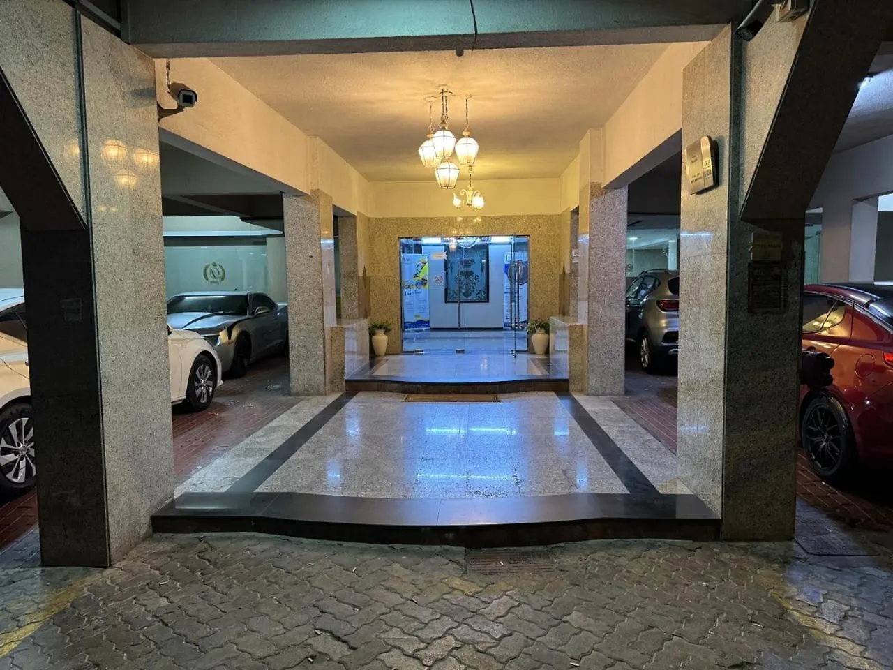 Partition Rooms In Deebaj Hotel Apartment 迪拜