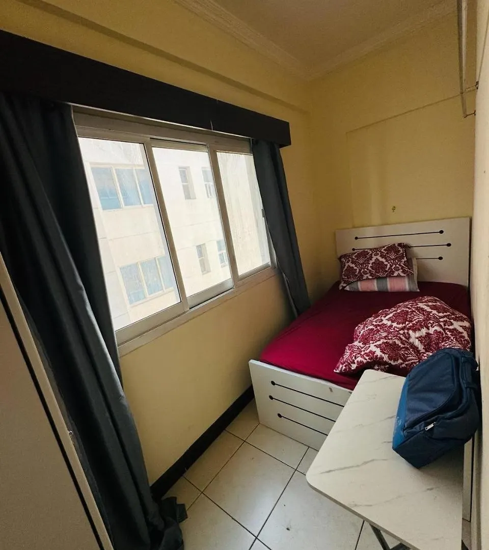 Partition Rooms In Deebaj Hotel Apartment 迪拜